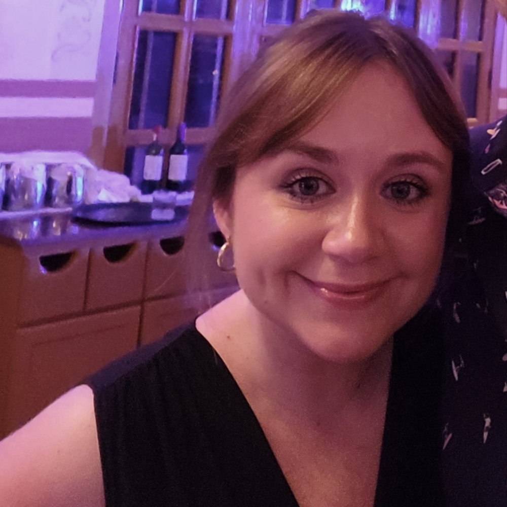 Meet your Posher, Kelli